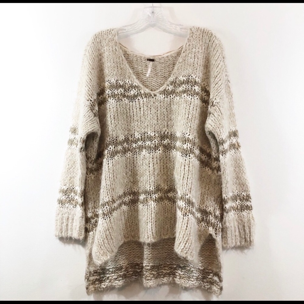 Free People oversized V neck Sweater Sz Large